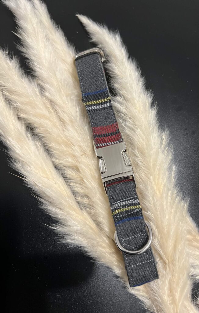 Collier gris