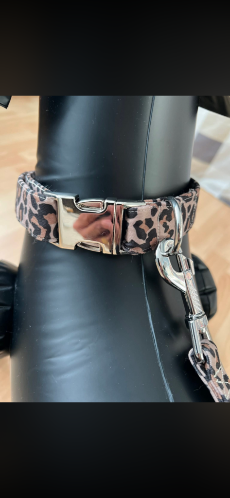Collier léopard